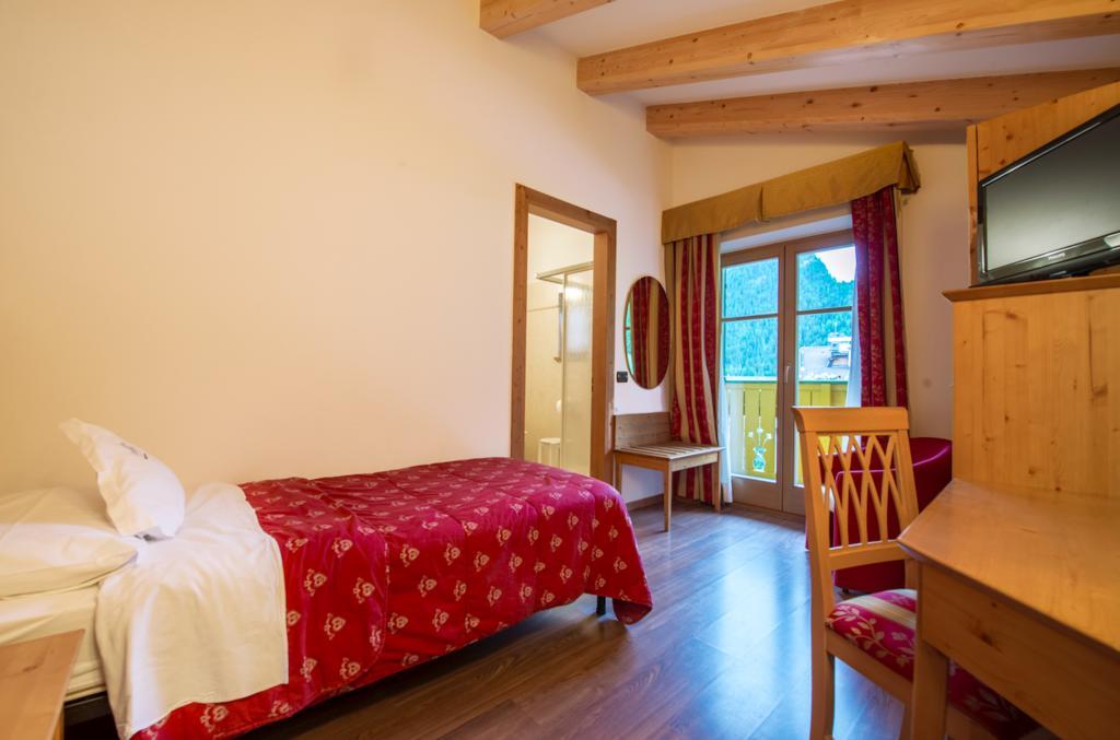 Hotel Alpino Al Cavalletto Canazei Zewnętrze zdjęcie